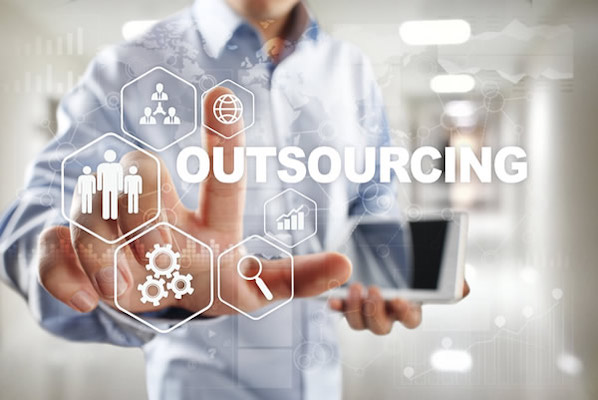 Why Your Business Should Outsource Recruiting